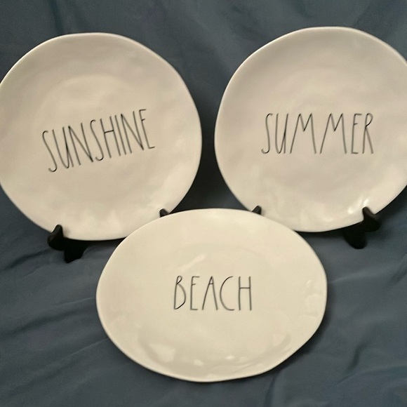 Rae Dunn:White with Black Writing “Summer”, “Beach”, “Sunshine” Plates-set of 3 - Picture 1 of 16